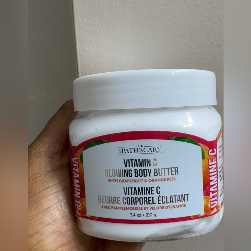 Vitamin C Glowing Body Butter - White